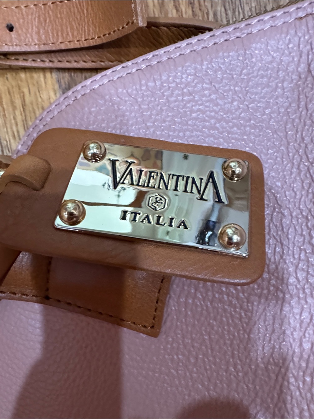 NWOT Valentina Pink Dome Bag 100% Leather - Picture 4 of 6